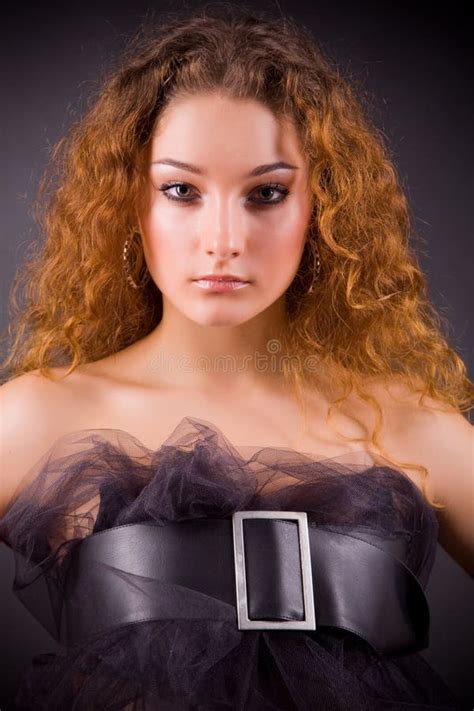 Fille Sexy Dans La Lingerie Transparente Photo Stock Image Du Lingerie Caucasien 7301592