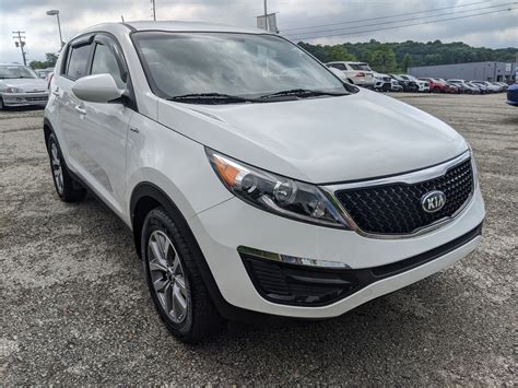 Pre Owned 2015 Kia Sportage Lx In White Greensburg K04045a