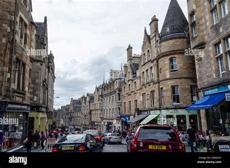 Street View in Edinburgh, UK Stock Photo - Alamy