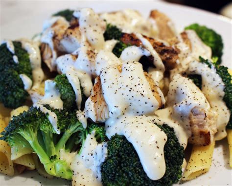 Royal Pizza Roast Beef & Seafood