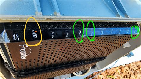 internet  router  connected ont box   amber link