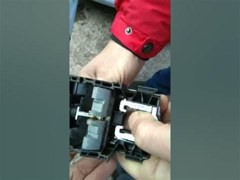 клинит ручка двери Фольксваген Поло - YouTube