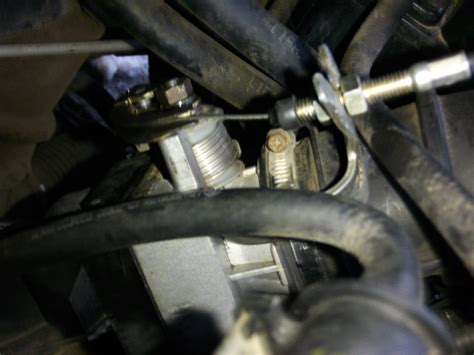 Замерзающий тросик газа — Lifan Solano, 1,6 л, 2013 года | своими ...