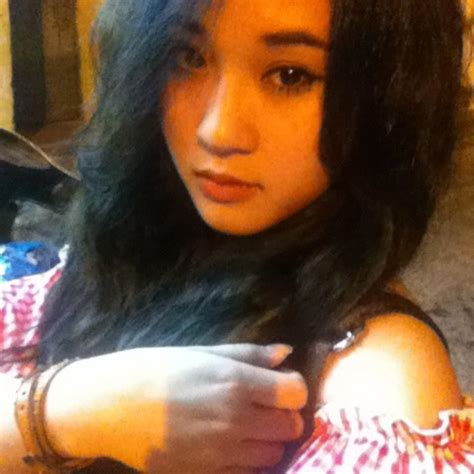 Ảnh sexy nhưng đượm buồn của hot girl Nhật ký Vàng Anh