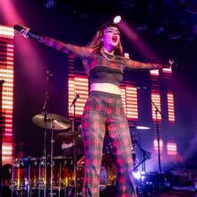 Lauren Mayberry Nude Leaks Fapopedia