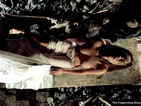 Anna Falchi Nude Cemetery Man Pics Video Thefappening