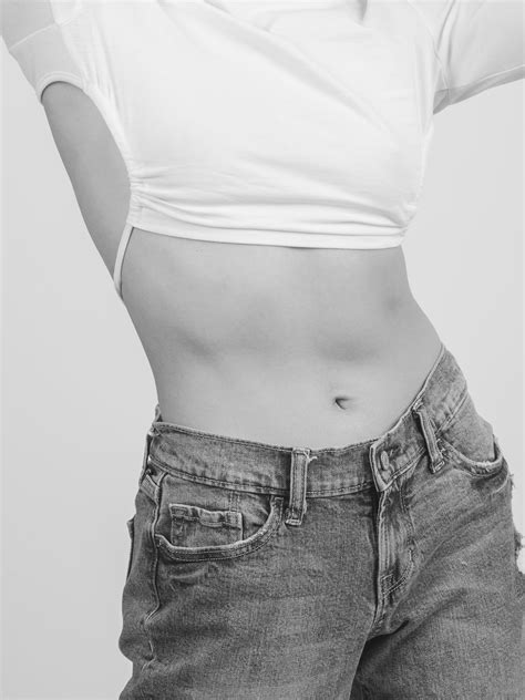 How to measure your waist