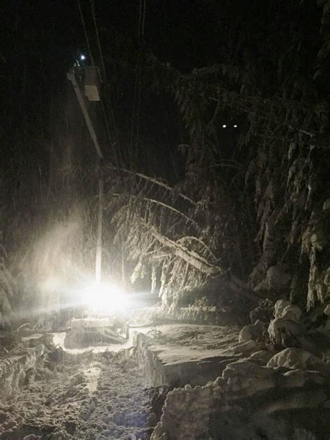 Snoqualmie Pass outage update: Our... - Puget Sound Energy