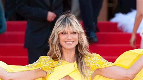 Heidi Klum Ans Et Sublime En Bikini Mini Elle D Voile Ses Abdos Dessin S Grazia
