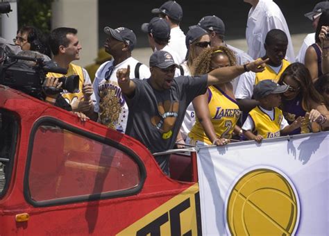 L.A. Lakers Championship Parade - All Photos - UPI.com