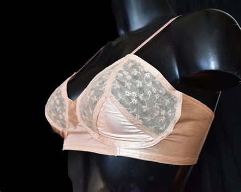 Bra Peach Lace Vintage Lingerie 30 S Art Deco New Lace Glamour Burlesque Pin Up Etsy UK