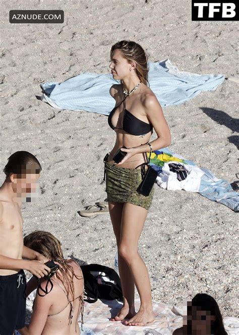 Alexis Ren Sexy Seen Showing Off Her Slender Figure In A Bikini On The Beach In St Barts Aznude