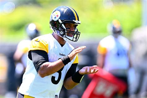 Steelers Star Strangely Listed As Training Camp Cut Candidate Behind The Steel Curtain