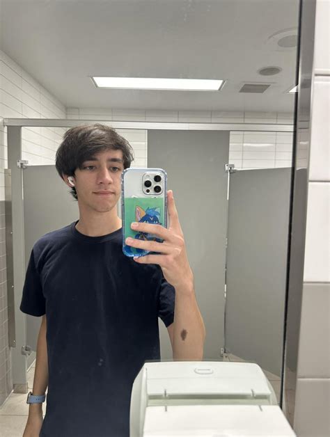 Rate Me 1 10 19m R Amiugly