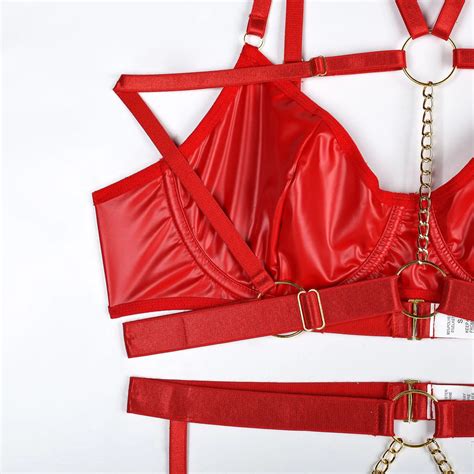 Hot Underwear Leather Lingerie Chain Hanging Neck Lingerie Set With Garter Belt Uniform For