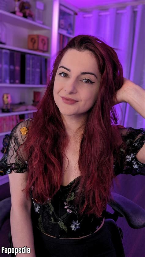 Anniefuchsia Nude Onlyfans Leaks Photo Fapopedia