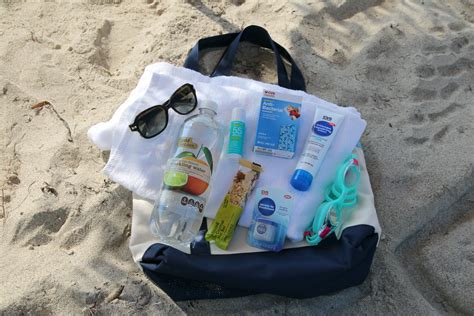 What To Pack In Your Perfect Beach Bag | It's a Lovely Life!