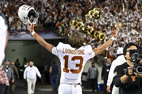Texas Longhorns transfer portal updates: departures, targets, and what
