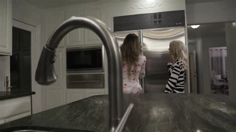 Stressed Trans Babe Gets Massages Wt Hunks Cock GenderXFilms Wolf