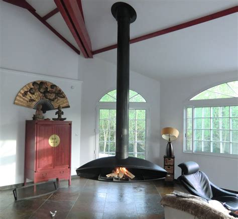 Камин Antefocus подвесной с большим размером очага дровяной, цена ...