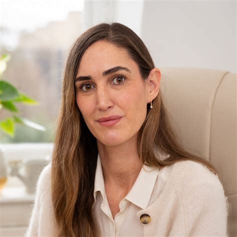 Average Hourly Earnings for Psychotherapists in London 6