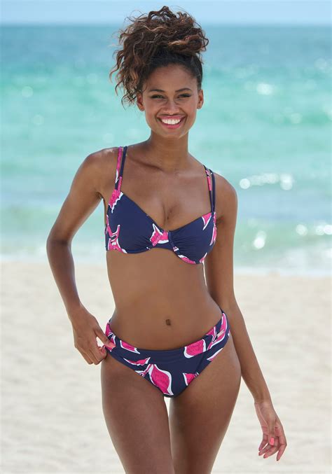 LASCANA Bügel Bikini Top im Blätter Design Shopaholics