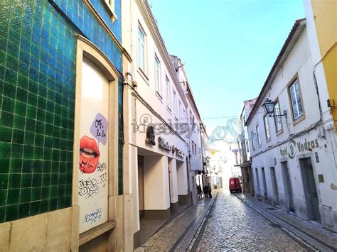 Rua Almirante Gago Coutinho - Arrendamento de espaço comercial na Rua Almirante Gago Coutinho, 4 C ...