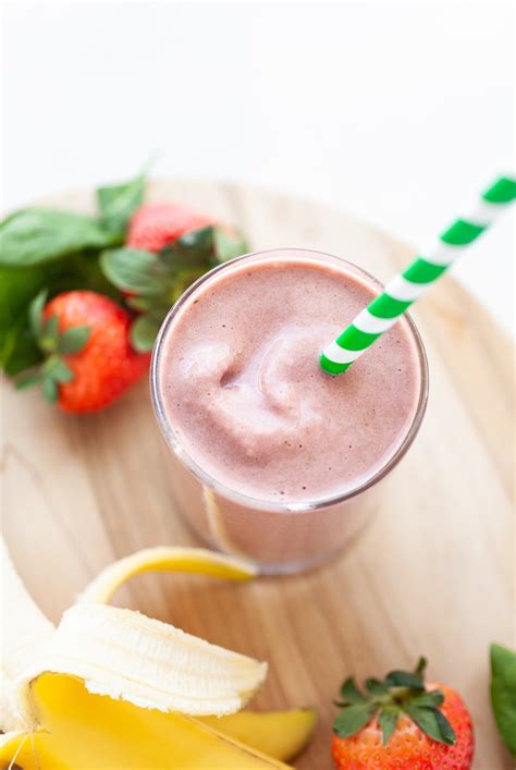 Easy Strawberry Banana Spinach Smoothies