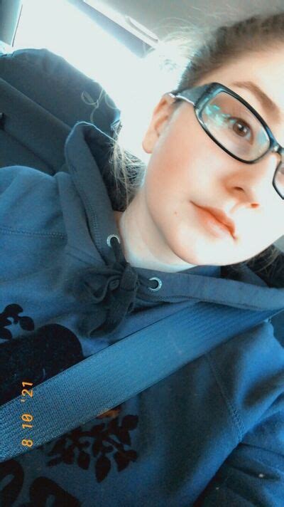 GoldenLaurel Goldenlaurelpiercing Nude Leaks Fapeza