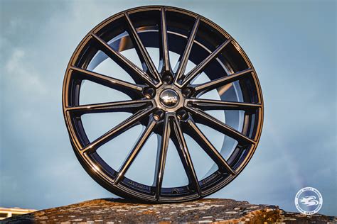 B43 Schwarz Glanz Brock Alloy Wheels Rc Design Alufelgen