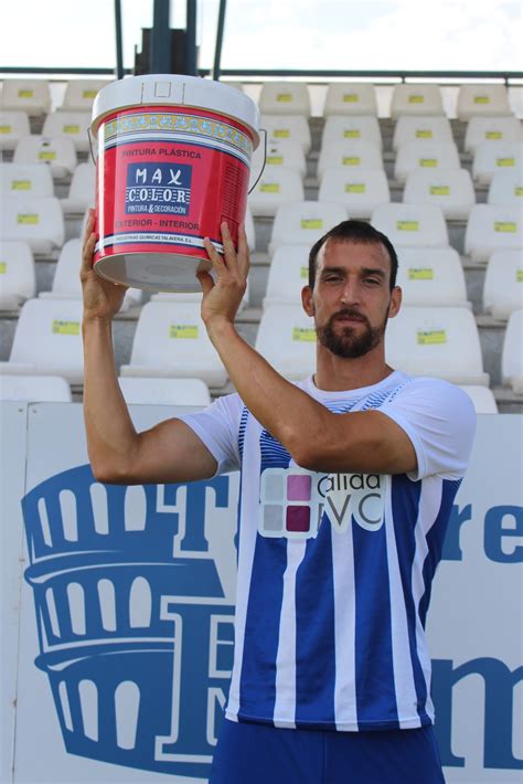 Jugador Max Color del C.F. Talavera de mitad de liga - Tienda de