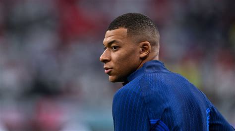 Mercato PSG Nouvelle révélation sur la prolongation de Mbappé