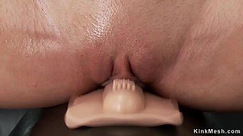 Caliente culo solo morena folla máquina XVIDEOS