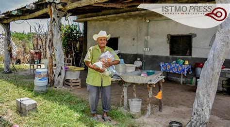 Reciben Familias Ikoots Apoyo Alimentario Del Gobierno De Juchit N