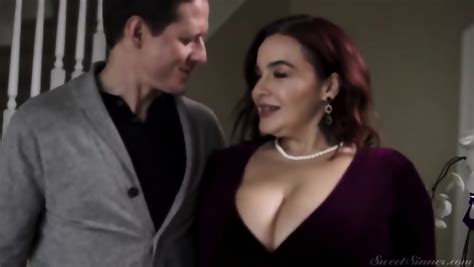 The Hot Wives 6 Scene 1 Cougar Love Natasha Nice Lucas Frost