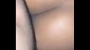 Yo tirando ese culo hacia atrás por Dominique XVIDEOS