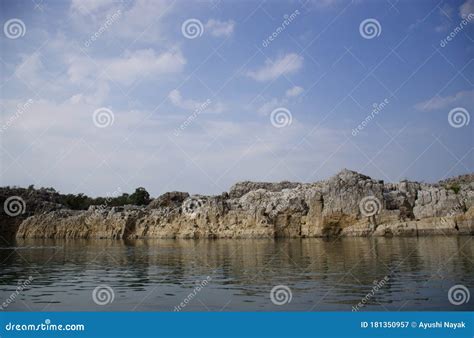 marble rocks bhedaghat jabalpur stock image image  stone madhya
