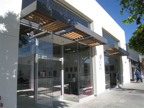 modern retail architecture