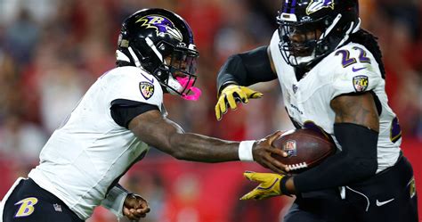 Lamar Jackson Believes Derrick Henry Can Break NFL's Single-Season
