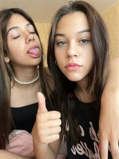 Милана Некрасова в 2022 г | Групповая фотография, Гимнастические позы ...