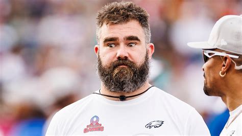 Jason Kelce drives social media debate about washing legs, feet | Fox News