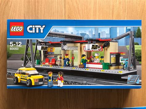 Lego City 60050 60154 Station City Treinstation And City Busstation