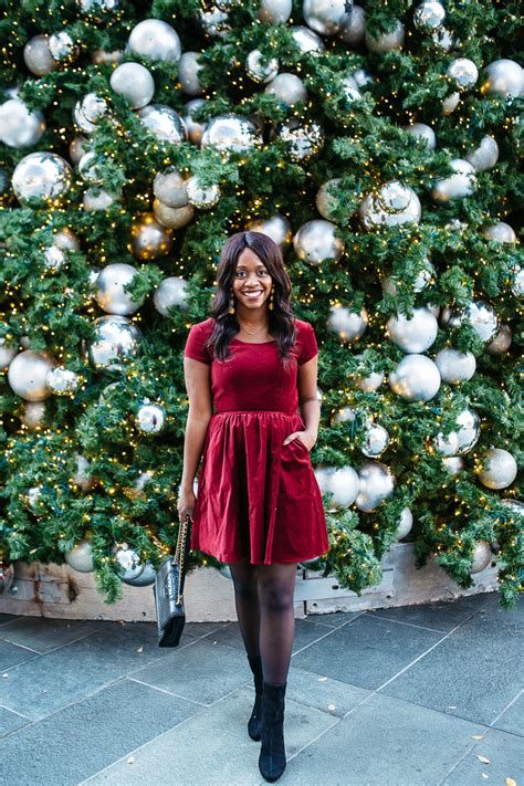 45 Christmas Eve Outfit Ideas To Try In 2022