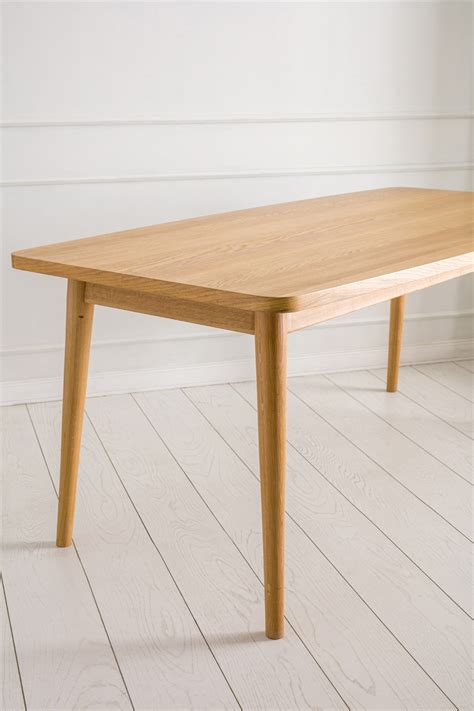 Latina Meşe Masa ve Altus Sandalye Seti