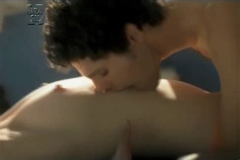 Intimidade Nude Pics Page 1