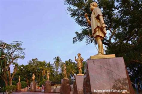 2-Statue-of-seven-great-freedom-fighters-in-Veer-Savarkar-Park ...