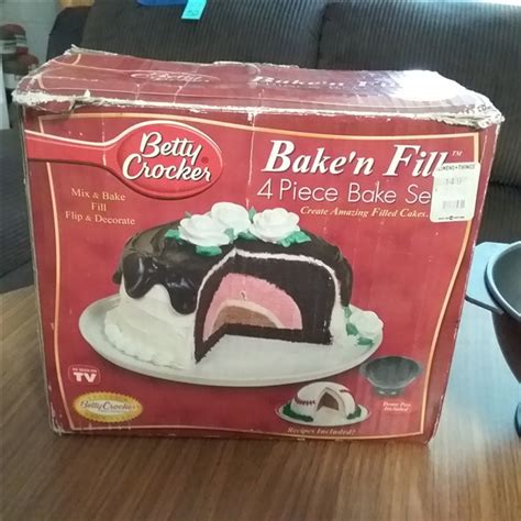 Lot Detail BETTY CROCKER BAKE N FILL