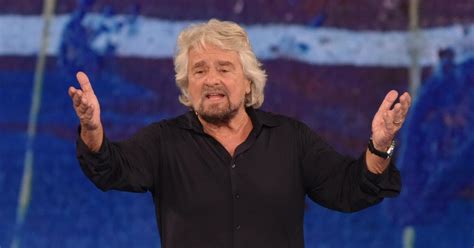 Beppe Grillo Ricoverato Da Domenica Allospedale Di Cecina Il Fatto