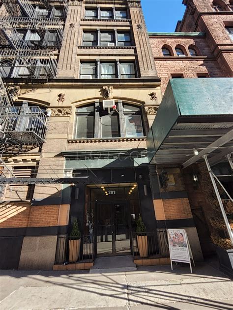 hush manhattan spa for men 2