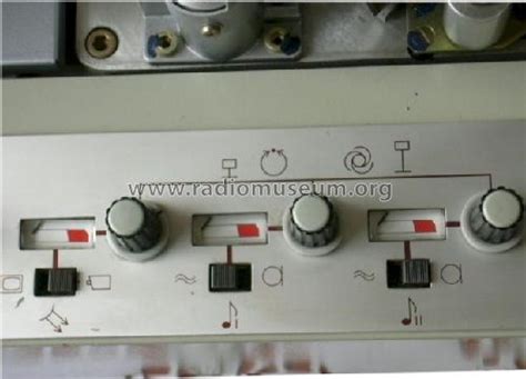 BK200 R-Player Grundig Radio-Vertrieb, RVF, Radiowerke, build ...